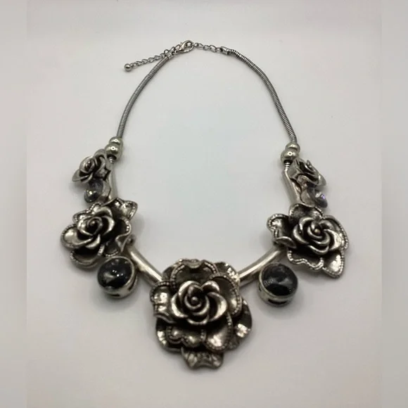 bebe | Accessories | Bebe Necklace | Poshmark